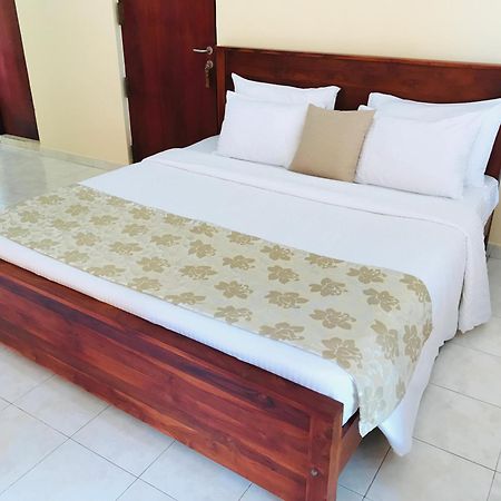 Siluni'S Villa Anuradhapura Szoba fotó