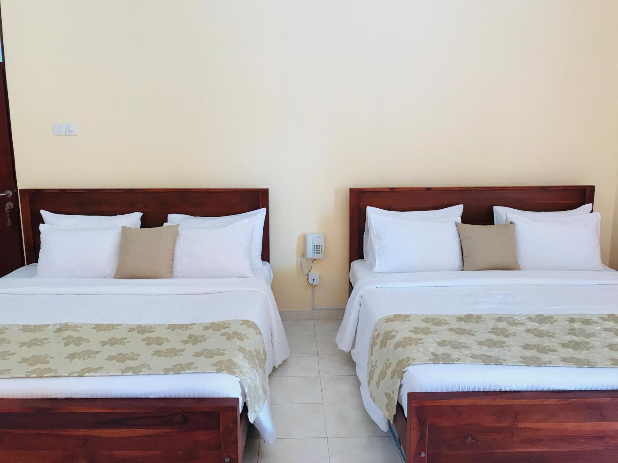 Siluni'S Villa Anuradhapura Szoba fotó