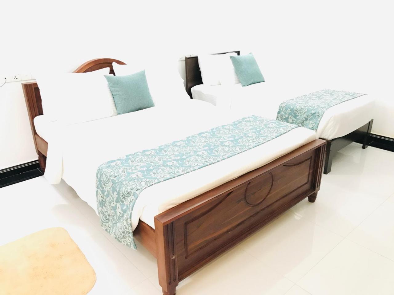 Siluni'S Villa Anuradhapura Szoba fotó